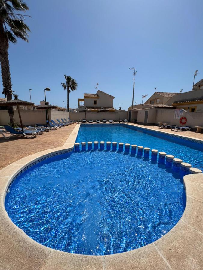 Bonito Adosado Con Piscina A 200 M De La Playa Διαμέρισμα El Mojon  Εξωτερικό φωτογραφία